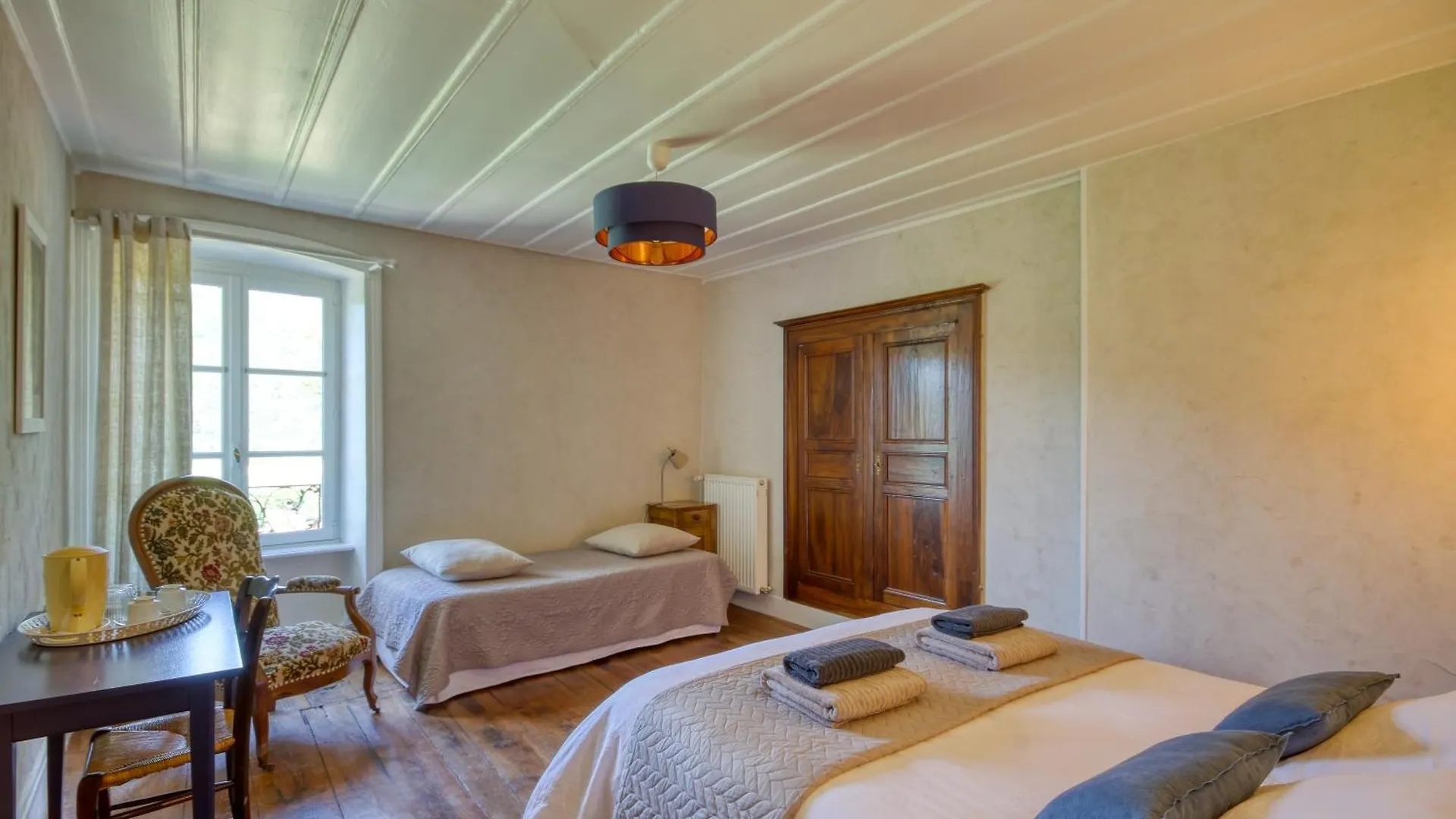 Les Jardins D'Anna - Chambres D'Hotes Tapon