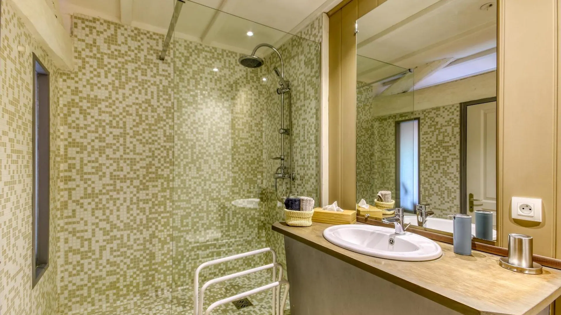 Bed & Breakfast Les Jardins D'Anna - Chambres D'Hotes Tapon Frankrijk